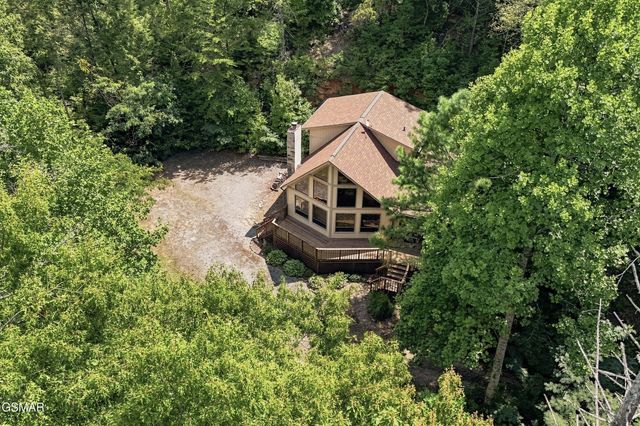 409 Jefferson Road, Gatlinburg, TN 37738