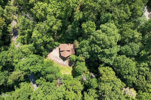 409 Jefferson Road, Gatlinburg, TN 37738