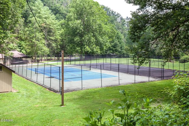 409 Jefferson Road, Gatlinburg, TN 37738