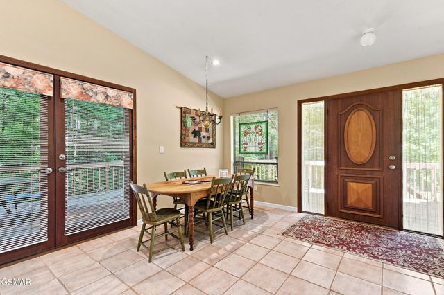 409 Jefferson Road, Gatlinburg, TN 37738