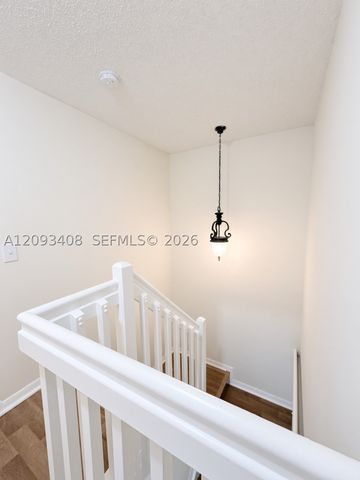 20844 NW 2nd St, Pembroke Pines, FL 33029