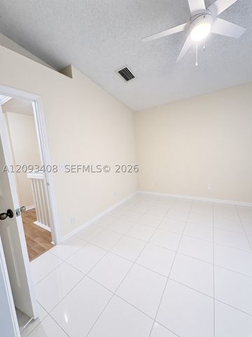 20844 NW 2nd St, Pembroke Pines, FL 33029
