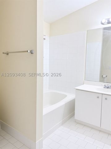 20844 NW 2nd St, Pembroke Pines, FL 33029