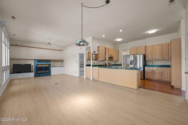 5917 Santo Domingo Court, New Bern, NC 28560