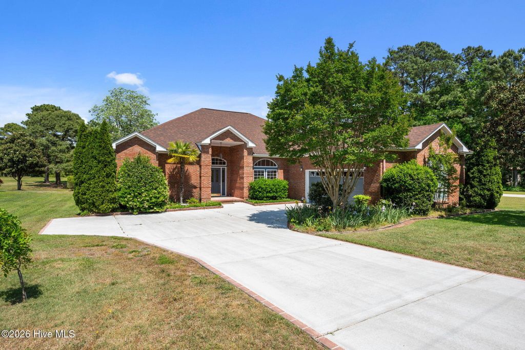 5917 Santo Domingo Court, New Bern, NC 28560