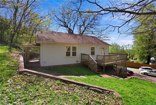 110 Liberty Street, Excelsior Springs, MO 64024