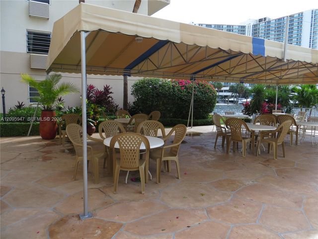 220 Kings Point Drive 606, Sunny Isles Beach, FL 33160