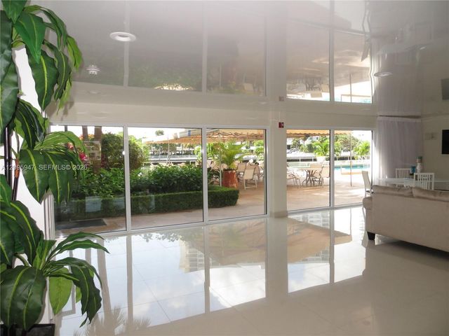 220 Kings Point Drive 606, Sunny Isles Beach, FL 33160