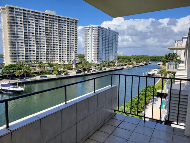 220 Kings Point Drive 606, Sunny Isles Beach, FL 33160