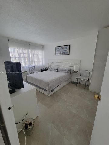 220 Kings Point Drive 606, Sunny Isles Beach, FL 33160