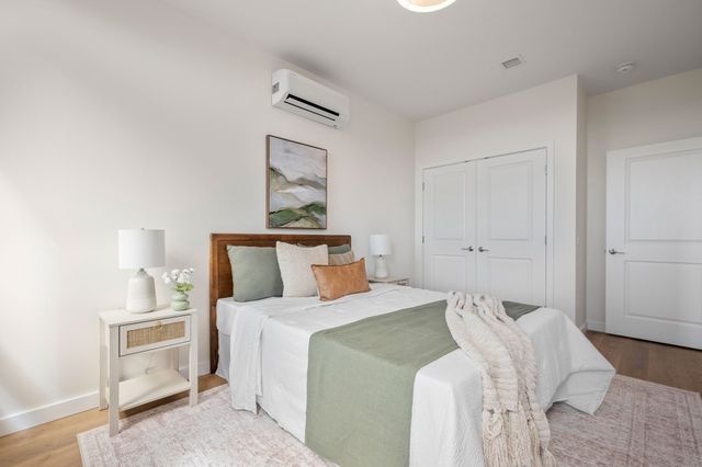 440 Broadway 505, Chelsea, MA 02150