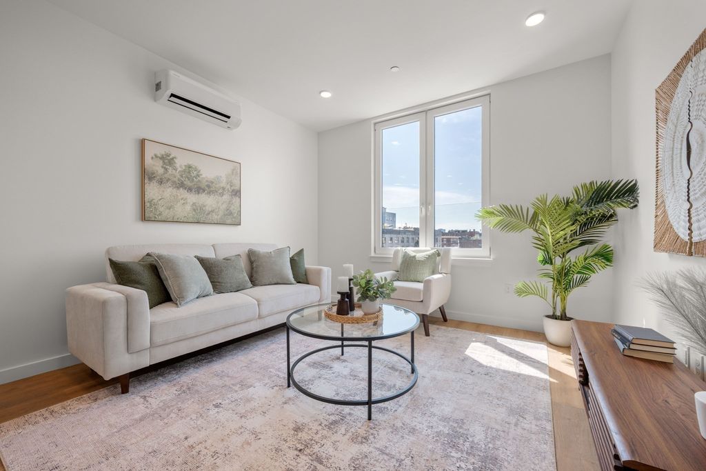 440 Broadway 505, Chelsea, MA 02150