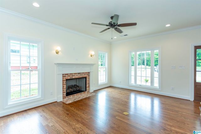 1913 MONCRIEF ROAD, Gardendale, AL 35071