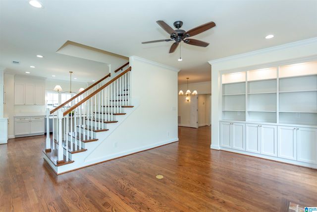 1913 MONCRIEF ROAD, Gardendale, AL 35071