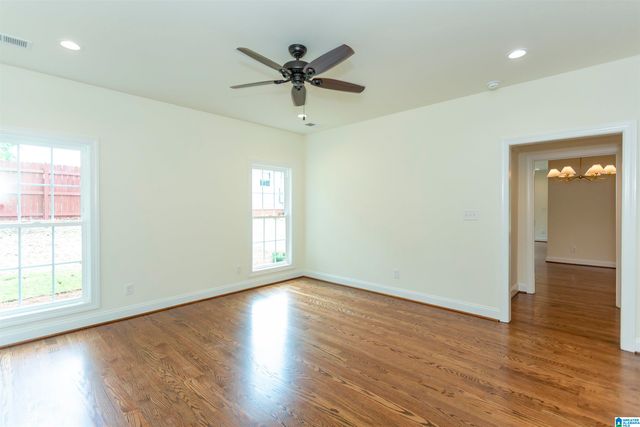 1913 MONCRIEF ROAD, Gardendale, AL 35071