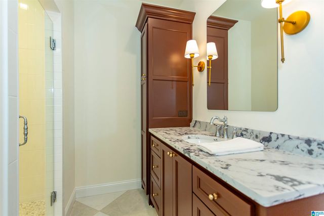 1913 MONCRIEF ROAD, Gardendale, AL 35071