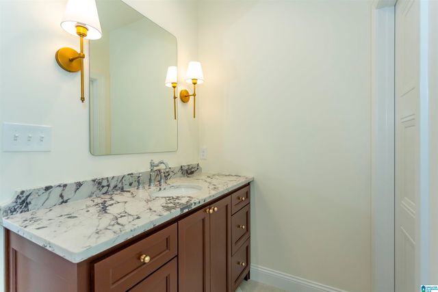 1913 MONCRIEF ROAD, Gardendale, AL 35071