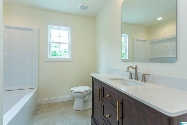 1913 MONCRIEF ROAD, Gardendale, AL 35071