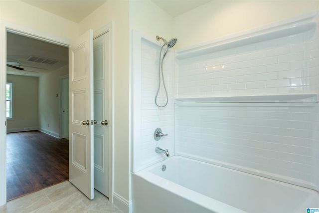 1913 MONCRIEF ROAD, Gardendale, AL 35071