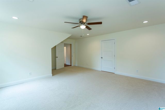 1913 MONCRIEF ROAD, Gardendale, AL 35071