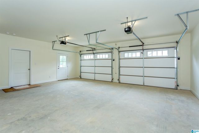 1913 MONCRIEF ROAD, Gardendale, AL 35071
