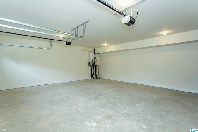 1913 MONCRIEF ROAD, Gardendale, AL 35071