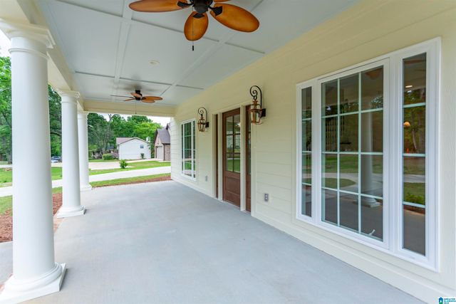 1913 MONCRIEF ROAD, Gardendale, AL 35071
