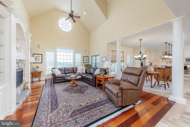 1880 E BUCKSHUTEM RD, Millville, NJ 08332