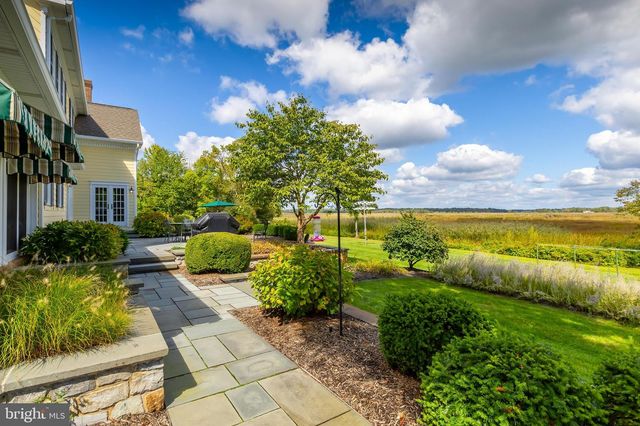 1880 E BUCKSHUTEM RD, Millville, NJ 08332