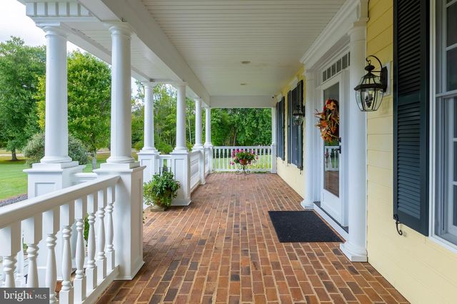 1880 E BUCKSHUTEM RD, Millville, NJ 08332