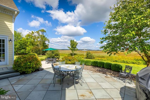 1880 E BUCKSHUTEM RD, Millville, NJ 08332