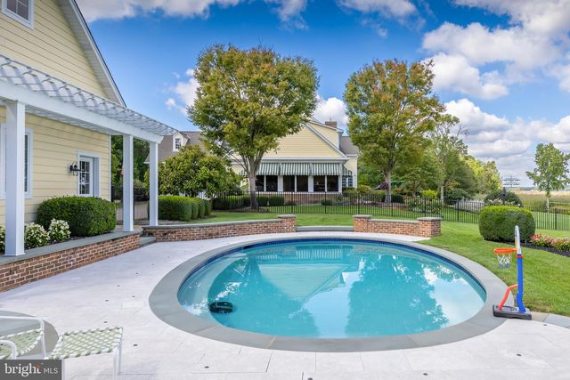 1880 E BUCKSHUTEM RD, Millville, NJ 08332