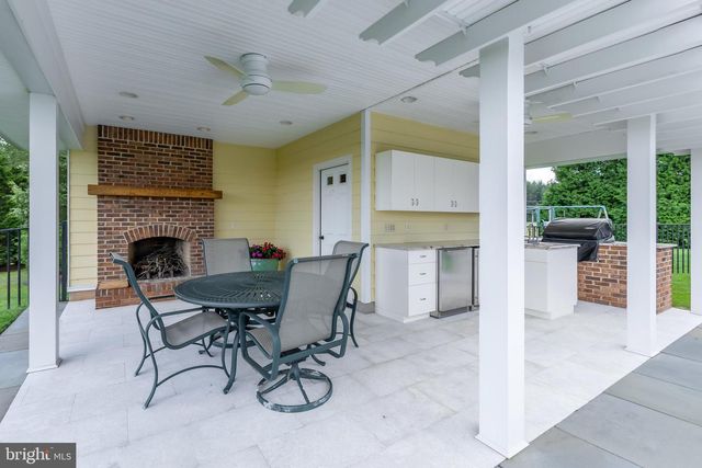 1880 E BUCKSHUTEM RD, Millville, NJ 08332