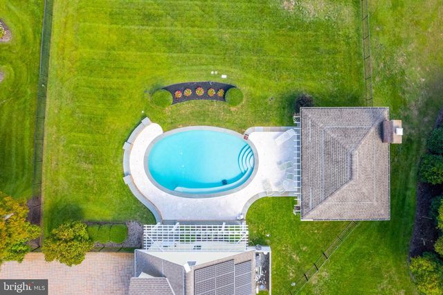 1880 E BUCKSHUTEM RD, Millville, NJ 08332