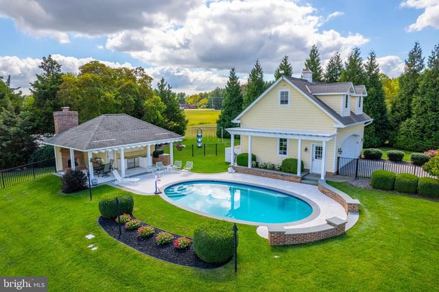 1880 E BUCKSHUTEM RD, Millville, NJ 08332