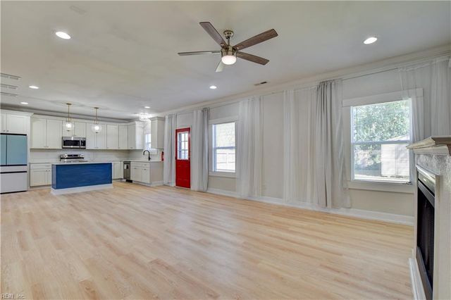 8028 Glade RD, Norfolk, VA 23518