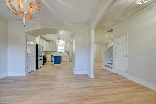 8028 Glade RD, Norfolk, VA 23518