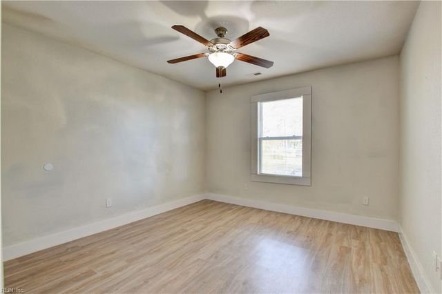 8028 Glade RD, Norfolk, VA 23518