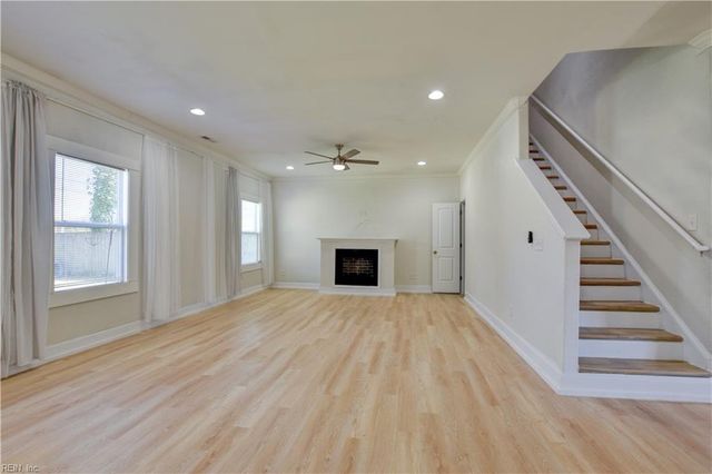 8028 Glade RD, Norfolk, VA 23518