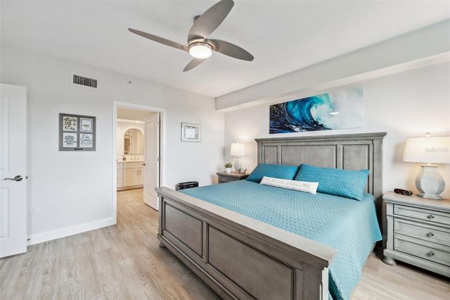 960 STARKEY ROAD 10304, Largo, FL 33771