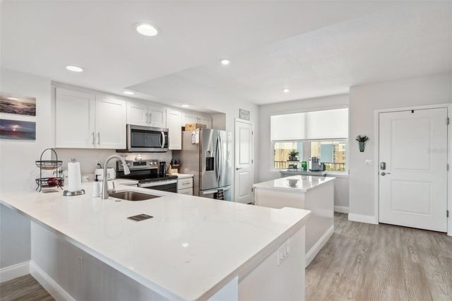 960 STARKEY ROAD 10304, Largo, FL 33771