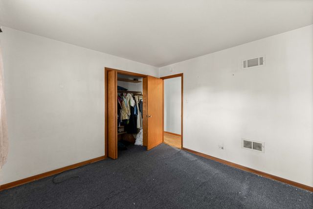 630 De Angelis Court, Chicago Heights, IL 60411