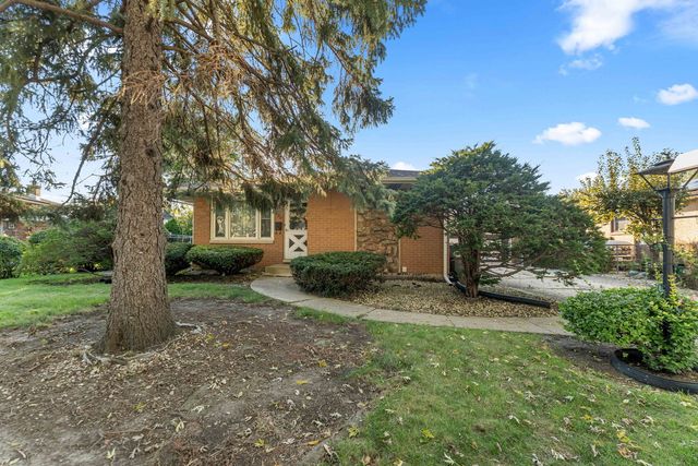 630 De Angelis Court, Chicago Heights, IL 60411