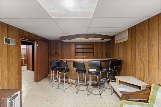630 De Angelis Court, Chicago Heights, IL 60411