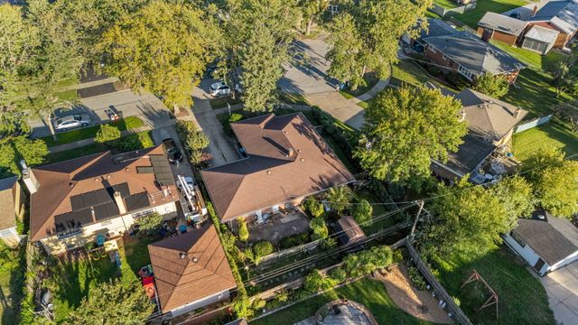 630 De Angelis Court, Chicago Heights, IL 60411