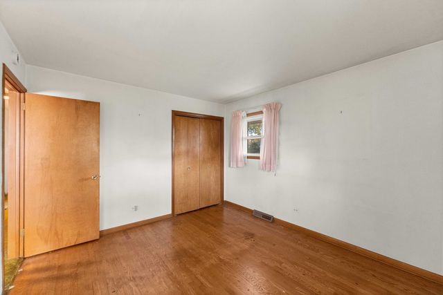 630 De Angelis Court, Chicago Heights, IL 60411