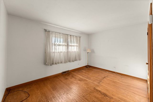 630 De Angelis Court, Chicago Heights, IL 60411