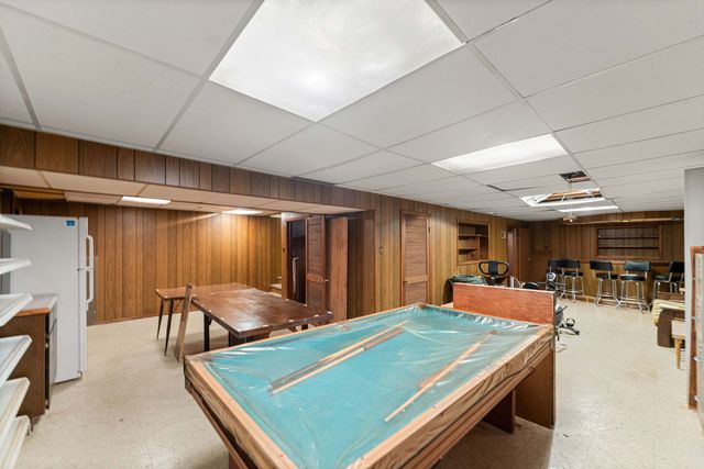 630 De Angelis Court, Chicago Heights, IL 60411