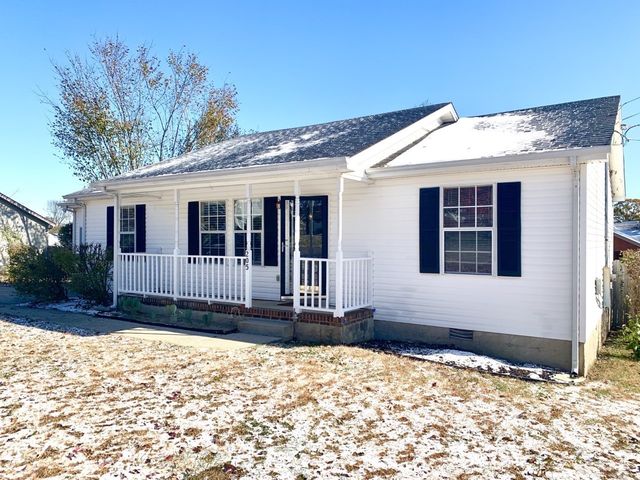 205 Holland Ridge Dr, La Vergne, TN 37086