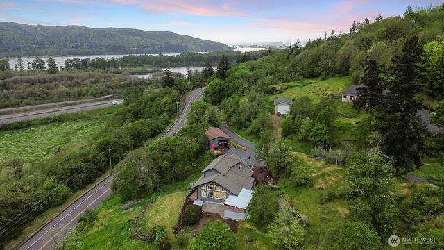 72 Bluff Road, Kelso, WA 98626